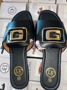 Women’s Slide Sandals Size 10– Mix & Match 3 for $50